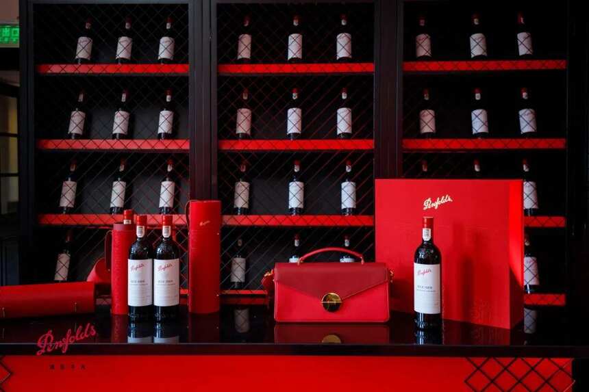 携手奢侈品牌为Bin 389推出奔富酒红包，奔富发力高端市场