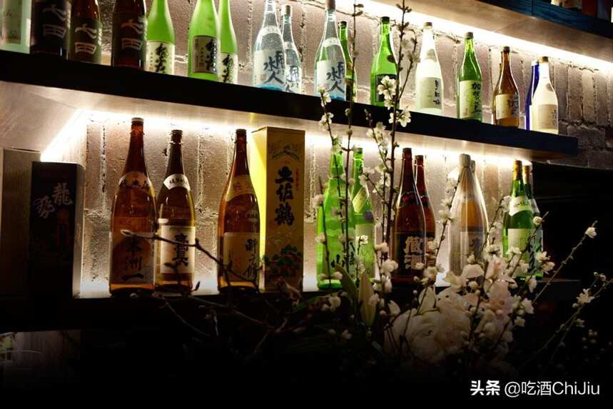 喝日本清酒，别让错误的“倒酒方式”毁了气氛！