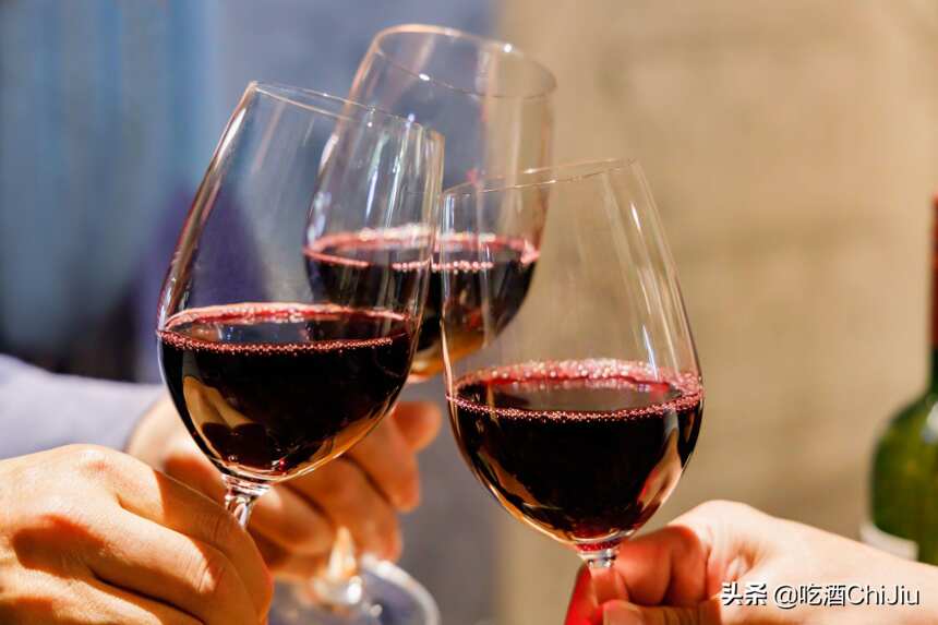 餐厅里，有哪些常见的红葡萄酒？
