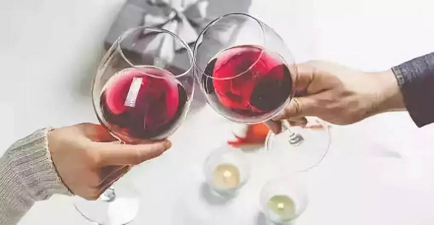 红葡萄酒和白葡萄酒，哪个更好？