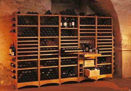 炎炎夏季，应该如何储存葡萄酒？