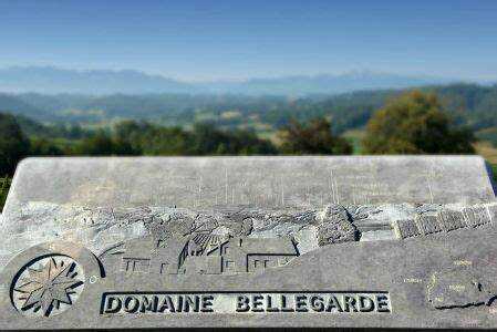 贝勒嘉德庄园 Domaine Bellegarde