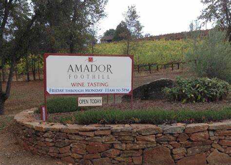 阿马多尔山麓酒庄 Amador Foothill Winery