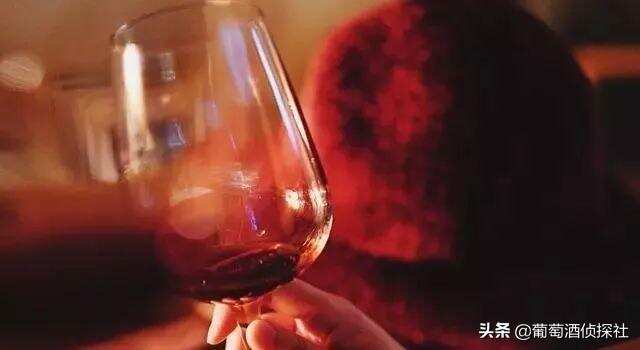 葡萄酒丨葡萄酒应关注“试饮期”，而不是“保质期”