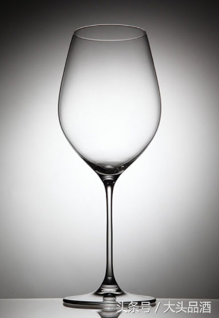 好的葡萄酒需要搭配好的酒杯！盘点常用的几种葡萄酒杯！