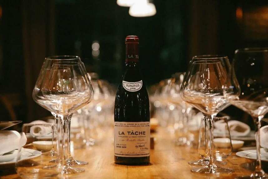 La Tâche垂直实录，包含罗曼尼康帝酒庄10大年份资料的珍贵笔记