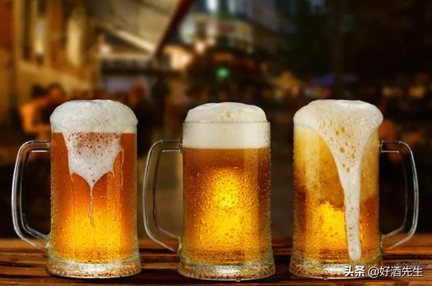 能喝一瓶白酒和能喝十瓶啤酒的人，谁酒量更好？