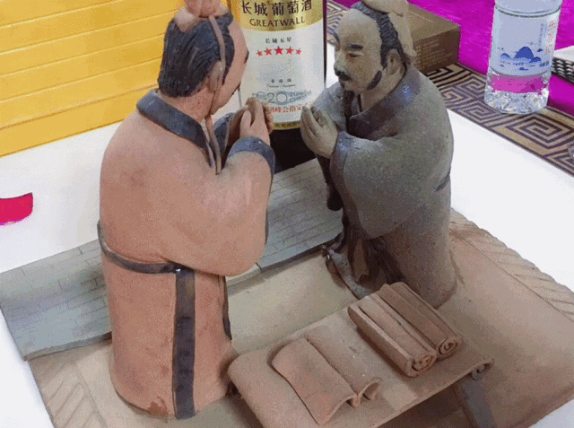 从“干酒之源”到“红色国酒”，中国长城荣耀四十年丨特稿