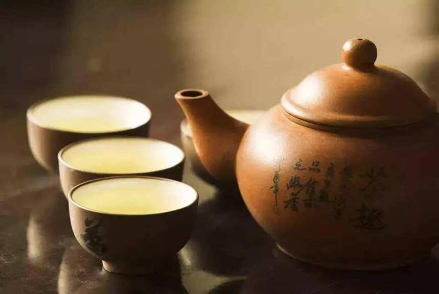 酒文化︱“茶三酒四”究竟是个什么理儿？
