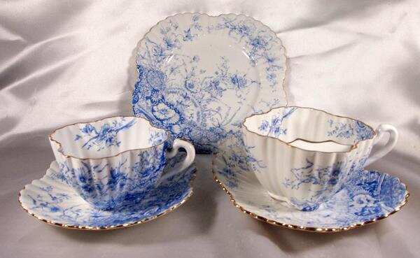 用这些绝美的英国瓷器喝茶，高级感满满