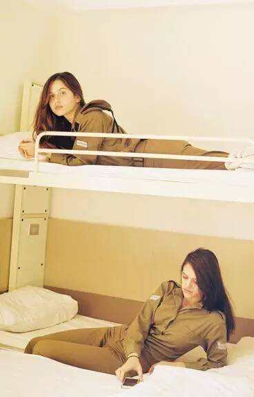 以色列女兵生活照曝光，颜值爆表