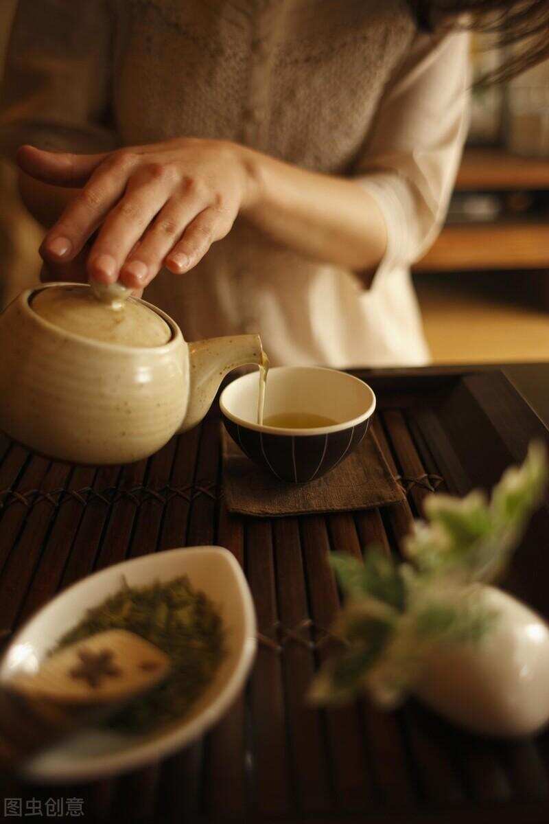 一则《酒·色》