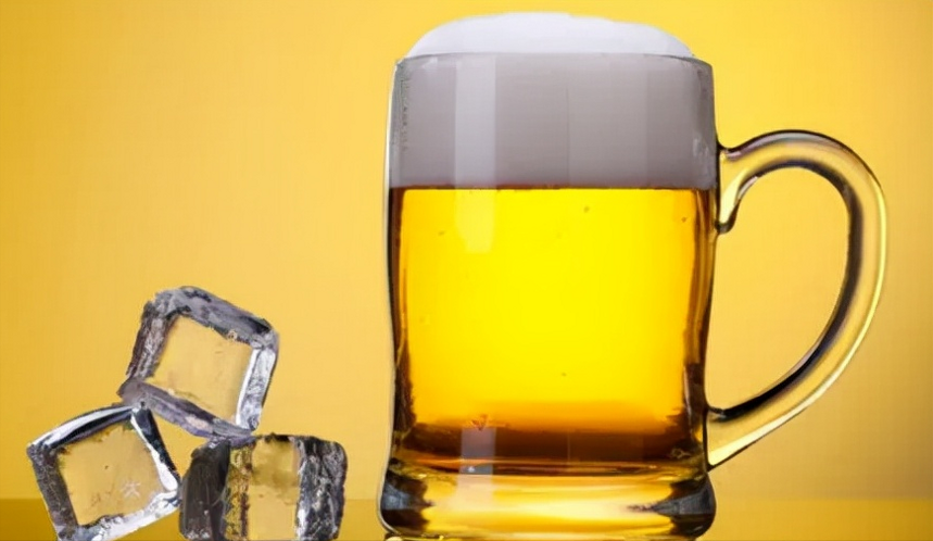白酒知识丨白酒和啤酒不能混着喝，你知道为什么吗？