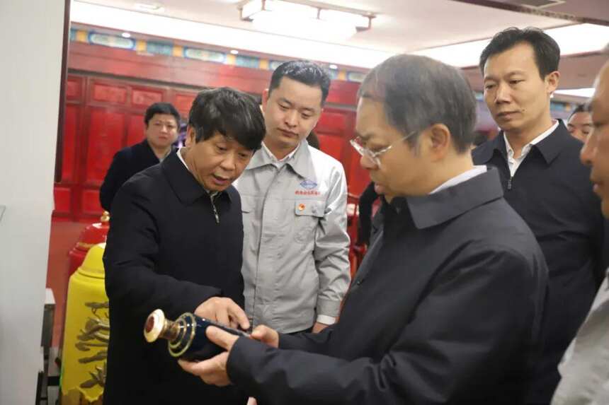 贵州省副省长陶长海调研钓鱼台酒业，鼓励做好高质量酱香白酒典范