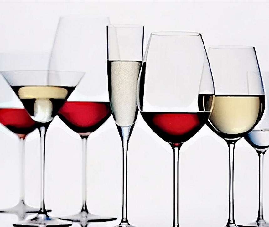 红酒知识丨如何选择合适红酒酒杯？