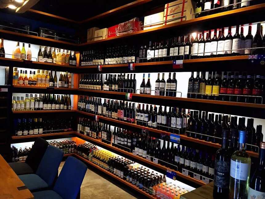 30平米进口啤酒馆增加葡萄酒和洋酒实现突围，年销售额近300万
