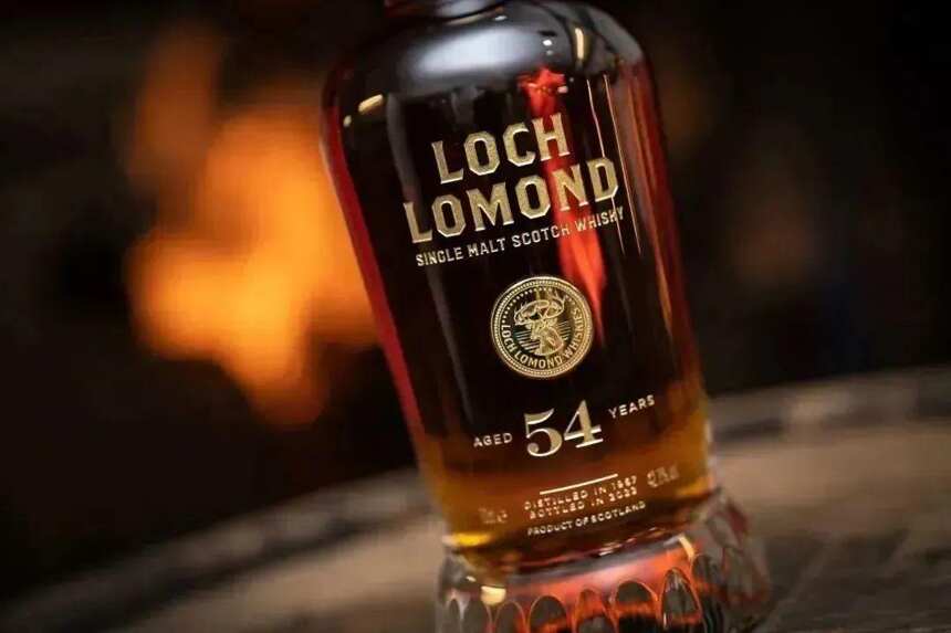 全球限量55瓶！罗曼湖54年苏格兰单麦威士忌发售