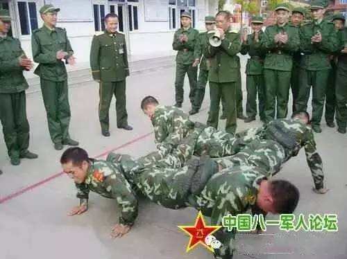 其实中国军营也是杂技团，看完你还敢来军营吗？