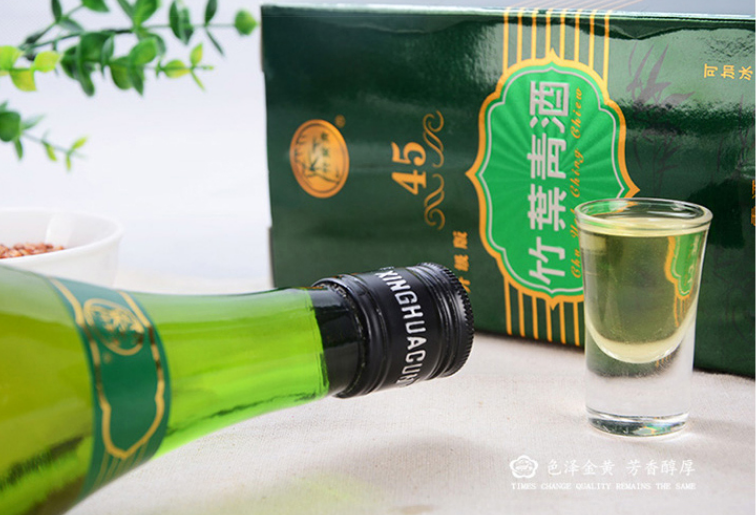 白酒百科：云南名酒，杨林肥酒为何是绿色的？