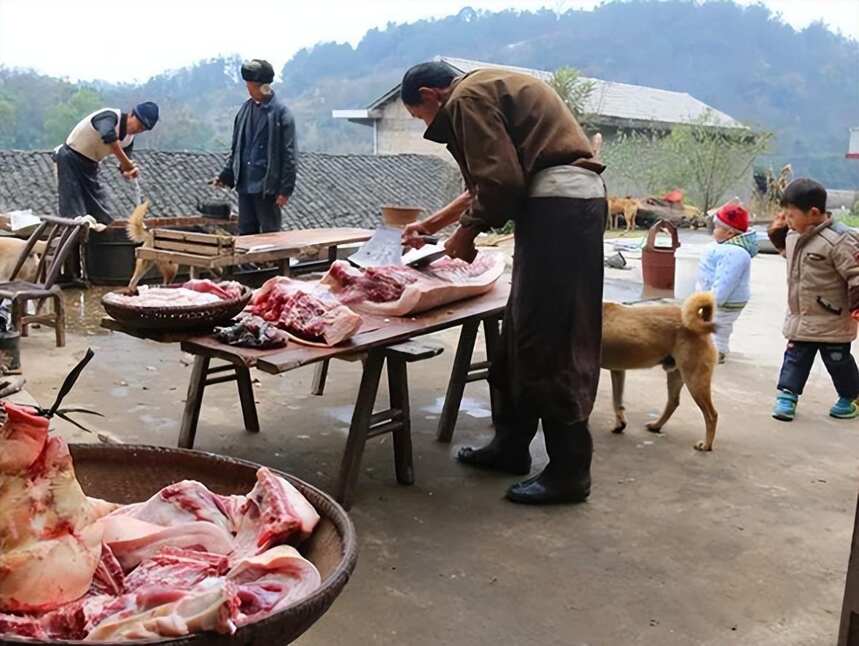 匆忙从上海赶回老家，贵州小伙就为了这场“杀猪宴”？