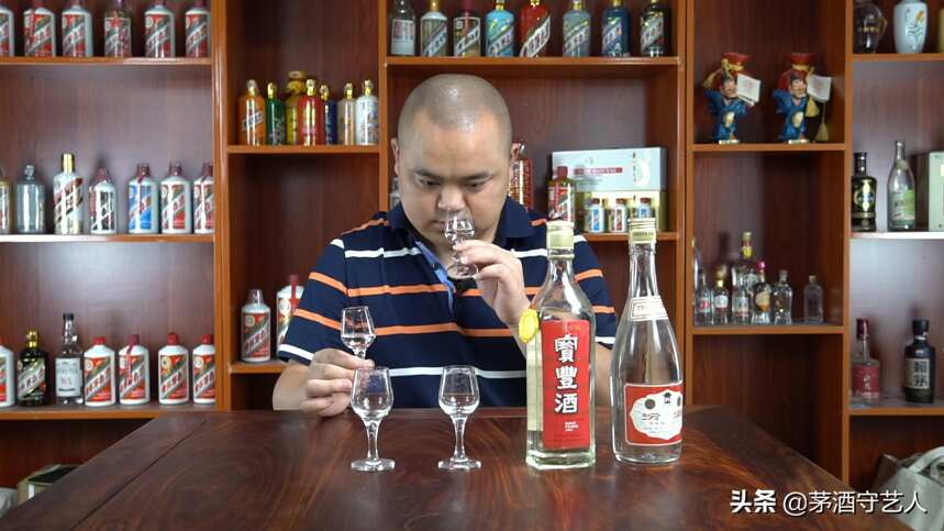 茅酒守艺人品酒：90年代汾酒和宝丰酒，清香型老酒什么味？