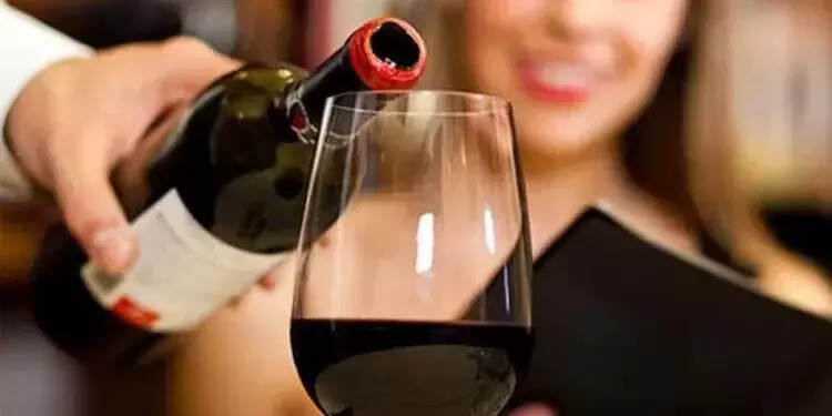 为什么喝葡萄酒不易醉，却后劲很大？