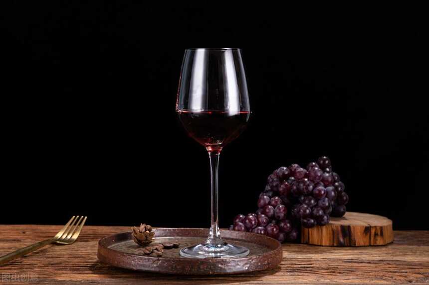 怕热怕干怕晒，家里的葡萄酒到底该如何保存？