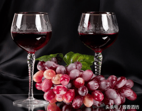 葡萄酒中常见的6种花香，你能品出多少种