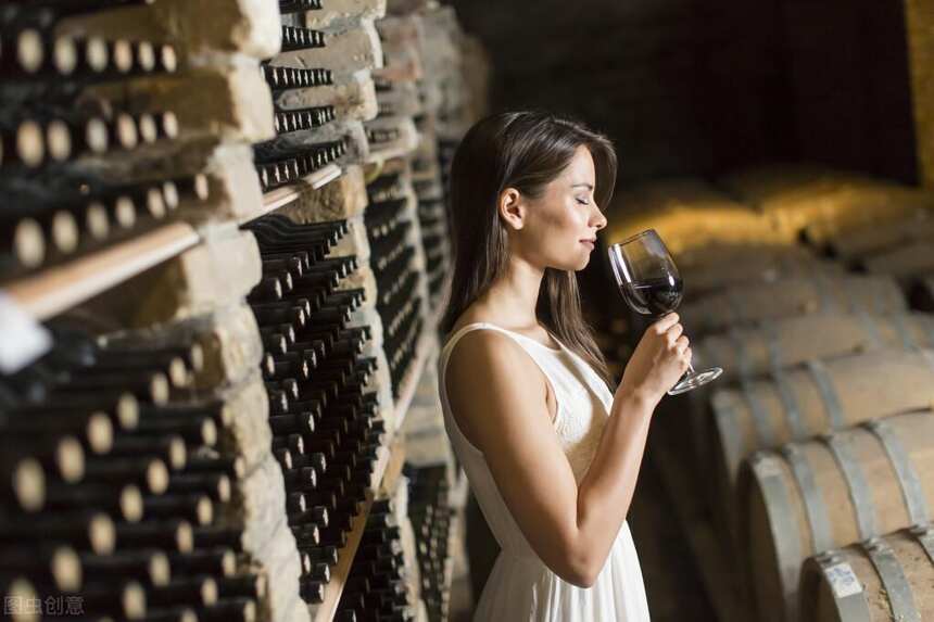 新兴的个人消费群体，中国葡萄酒市场最主要的驱动力来源