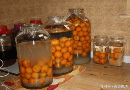 三招学会自酿杏子酒，农村人最喜欢的制作方法