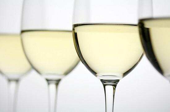 白葡萄酒的选购及饮用指南，大多数人都不知道！