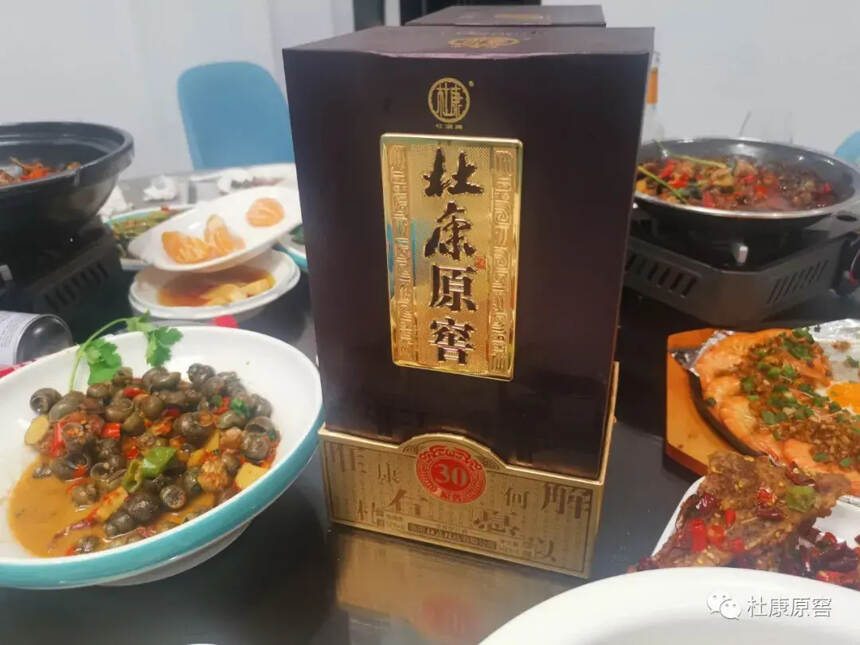喝酒，中国通用的社交方式