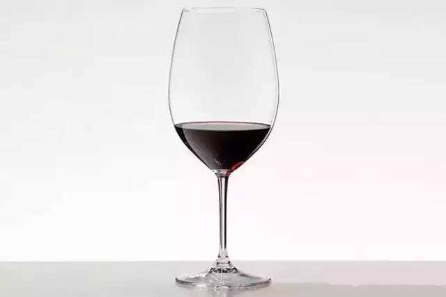 2分钟轻轻松松学会如何正确的选择葡萄酒杯！
