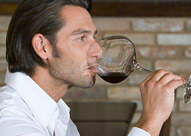 为什么你喝的葡萄酒都是一个味？如何品尝是关键