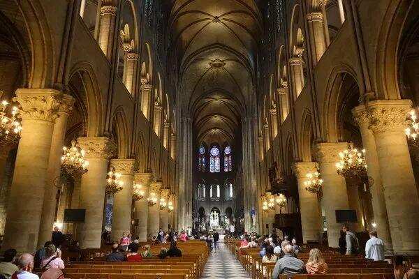欧洲有哪些必去的那些大教堂？