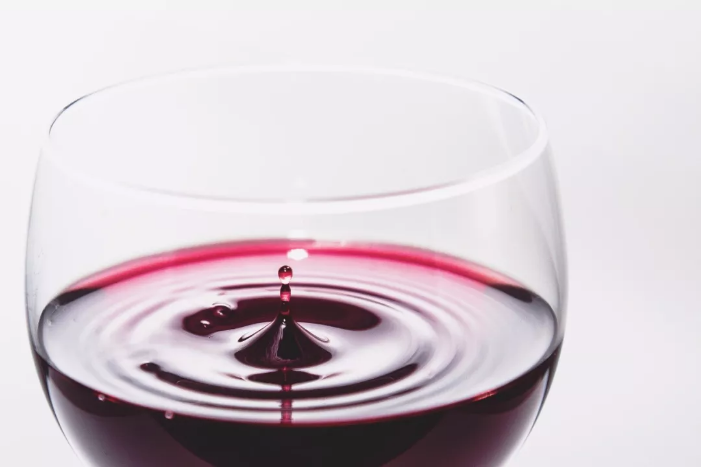 每天喝多少葡萄酒才算是适量？