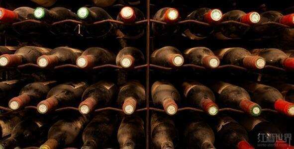 警惕｜购买陈年葡萄酒注意，市面上的葡萄酒90%以上是不能陈年的！