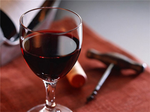 为什么中国人更钟情红葡萄酒？