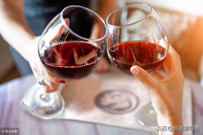 葡萄酒有“异味”！如何通过味道判断判断葡萄酒是否变质？
