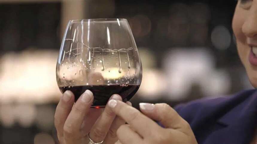 会“哭”的葡萄酒才是好酒吗？