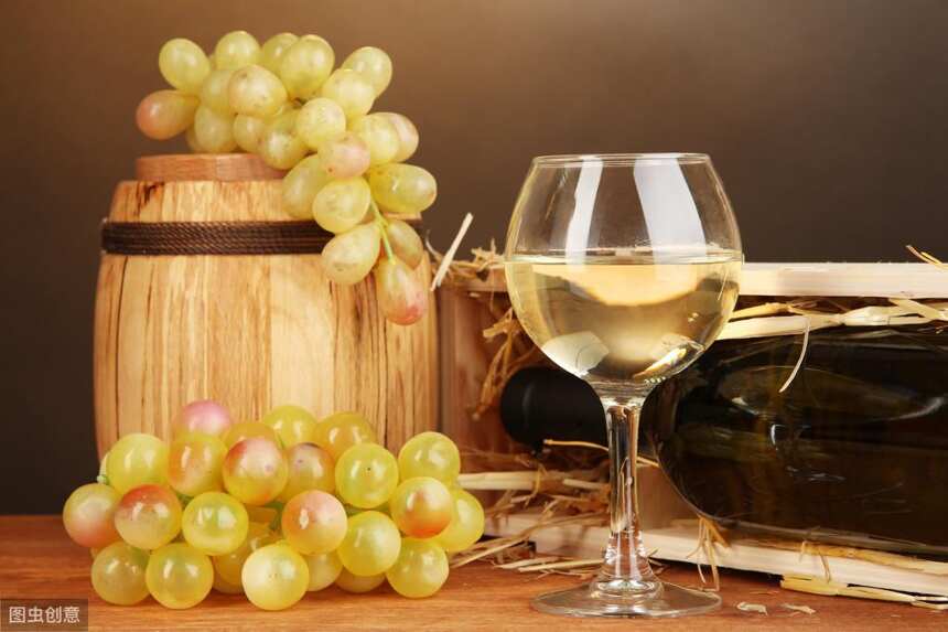 白葡萄的常见种类，白葡萄酒的常见酿酒葡萄，你知道吗？