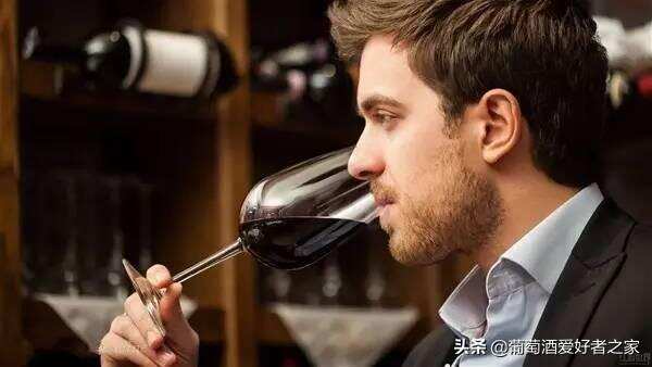 葡萄酒为什么不能一口咽下去？