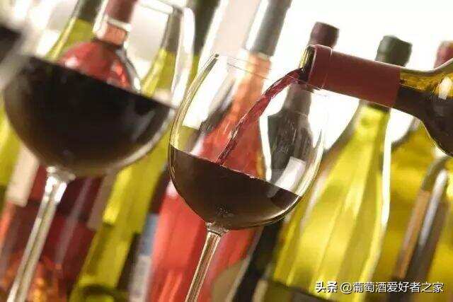 葡萄酒品鉴中所谓的酒体、单宁、余味、平衡指什么？