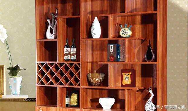 家中没酒柜，开瓶和没开瓶的葡萄酒该怎么储存？