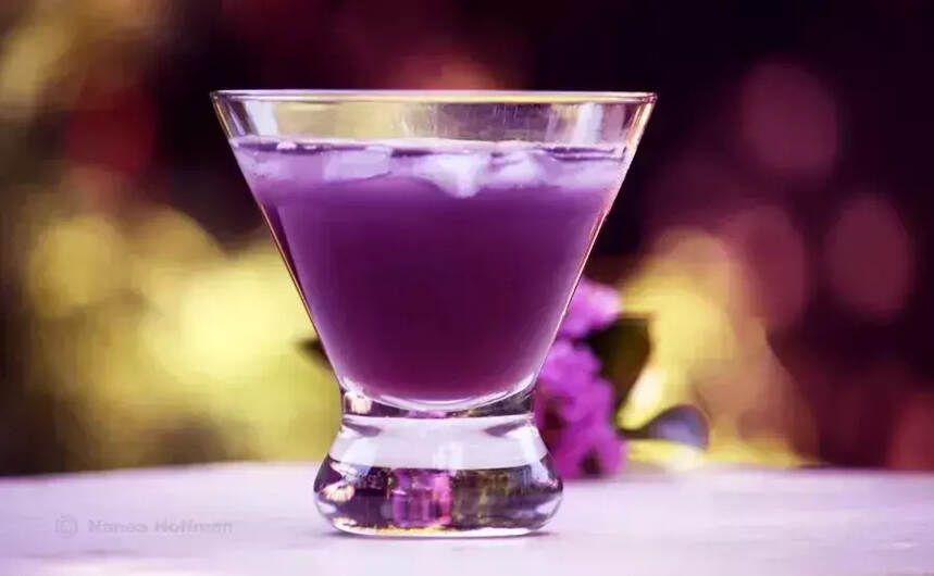 来一杯紫色鸡尾酒，新的一年大红大紫！