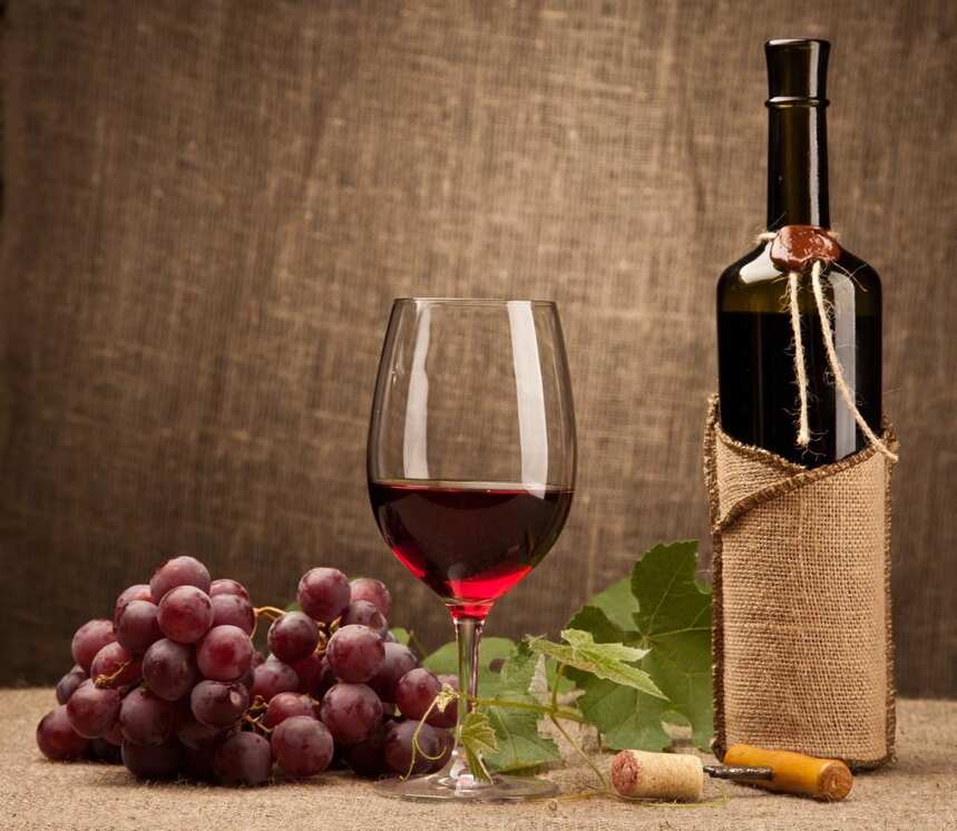 葡萄酒的酿造过程中为什么要加二氧化硫？本文告诉你