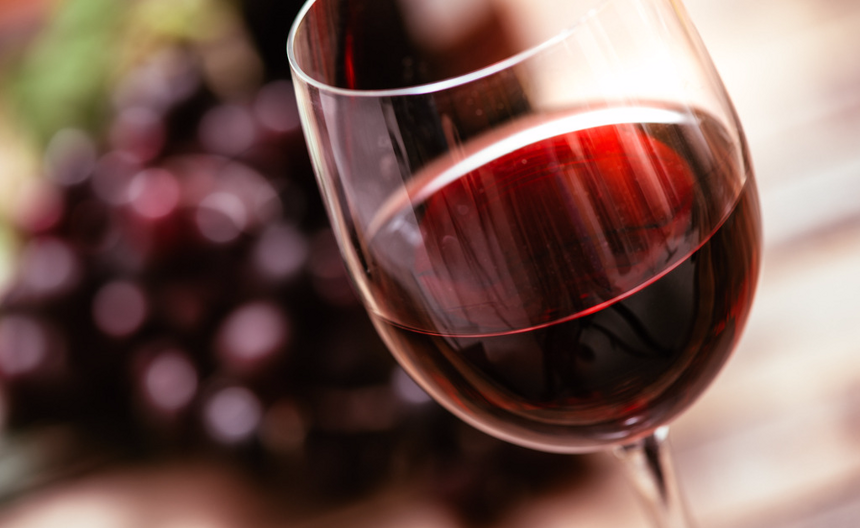 高级的红酒肯定是美味的，为什么好的红酒卖那么贵？