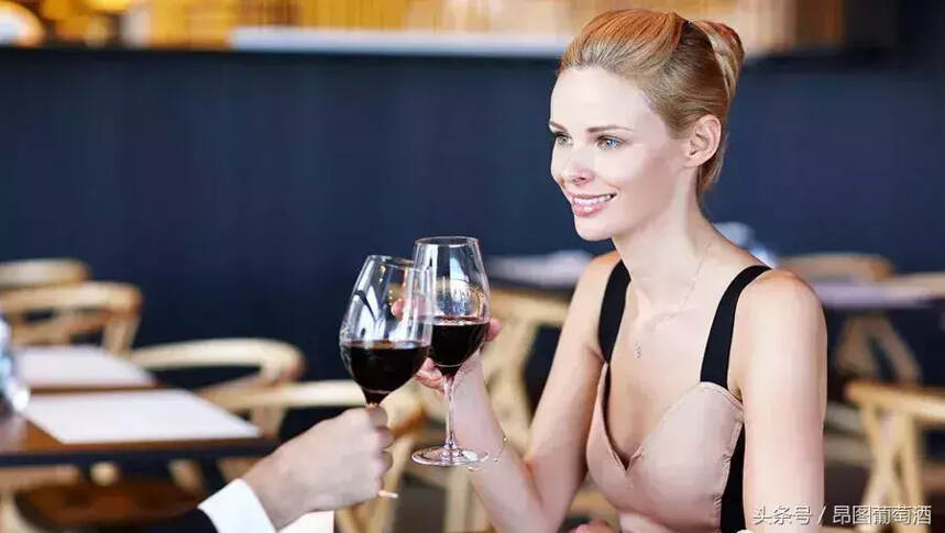 葡萄酒为何能对抗人体内的健康杀手——酸性物质？
