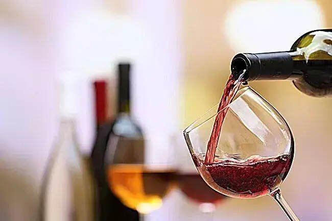 喝葡萄酒原来有这么多好处，怎么找到价低质优的葡萄酒？