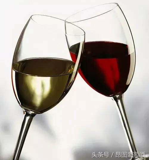 红白葡萄酒除了颜色，还有啥区别？